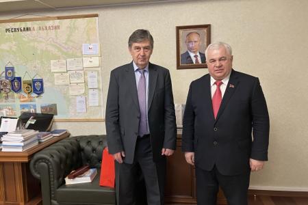 К.К. Тайсаев приехал с рабочим визитом в Абхазию