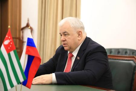 К.К. Тайсаев приехал с рабочим визитом в Абхазию