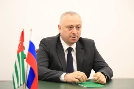 К.К. Тайсаев приехал с рабочим визитом в Абхазию