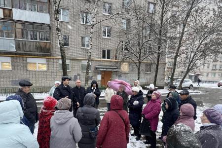 Олег Лебедев проводит встречи с жителями Вологодской области