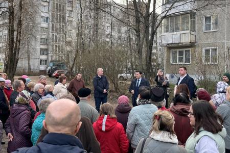 Олег Лебедев продолжает проводить массовые встречи с жителями города Твери