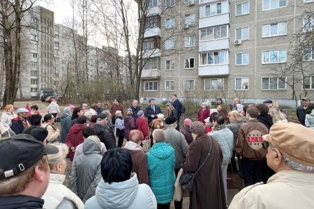 Олег Лебедев продолжает проводить массовые встречи с жителями города Твери