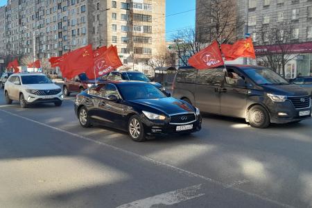 В Архангельске прошел автопробег ко Дню Космонавтики