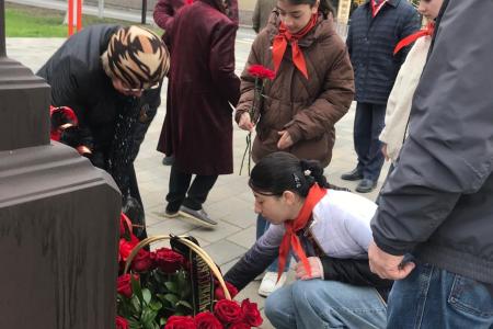 Карачаево-Черкесия: Коммунист Гагарин в наших сердцах