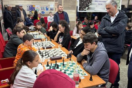 Карачаево-Черкесия: Коммунист Гагарин в наших сердцах