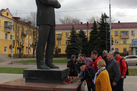 В Брянске коммунисты почтили память революционера И.И. Фокина