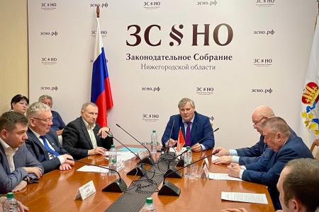 «Гаражи — не торговые центры!»: КПРФ встала на защиту нижегородцев от многократного роста земельной аренды