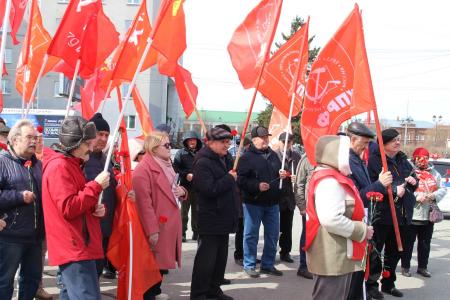 Томская область: Ленин жил, Ленин жив, Ленин будет жить!