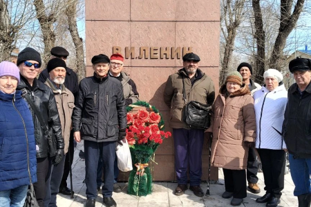 Томская область: Ленин жил, Ленин жив, Ленин будет жить!