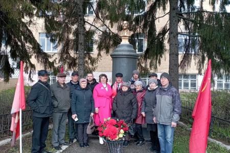 Коммунисты Пензенской области отметили День рождения Ленина