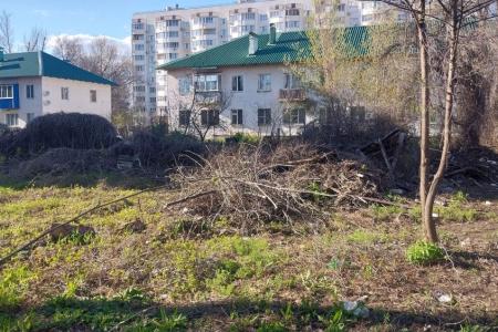 После встречи балаковцев с руководителем фракции КПРФ в Саратовской областной Думе А.Ю. Анидаловым чиновники услышали просьбы жителей города