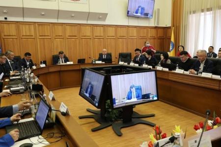 Депутаты фракции КПРФ в парламенте Калмыкии приняли активное участие в работе 29-й сессии