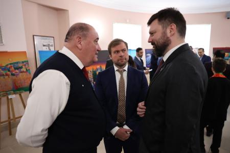 Коммунисты Москвы открыли выставку «Мечта Палестины 2026»