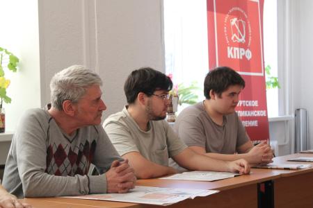 Удмуртия: политучеба для коммунистов и сторонников