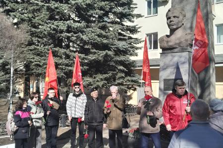 Коммунисты и комсомольцы Архангельска отметили День Космонавтики