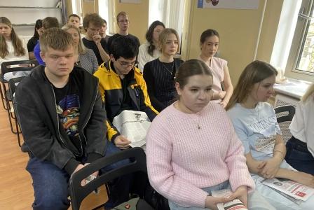 Коммунисты Ставрополя отметили 65-летие полёта Юрия Гагарина