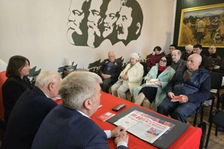 Подмосковные коммунисты подвели итоги масштабной акции «Красные крылья Победы»: более 700 тысяч экземпляров партийной прессы и сотни акций по всему региону