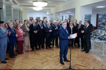 «Человек страны советов в Космосе». Г.А. Зюганов выступил на открывшейся в Госдуме выставке