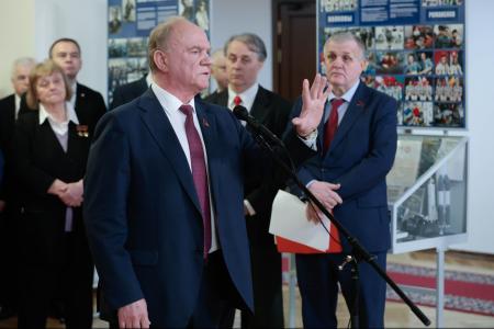 «Человек страны советов в Космосе». Г.А. Зюганов выступил на открывшейся в Госдуме выставке