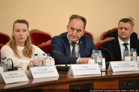 Состоялся круглый стол по вопросам льготного лекарственного обеспечения