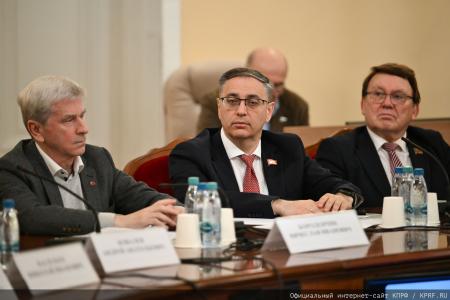 Состоялся круглый стол по вопросам льготного лекарственного обеспечения