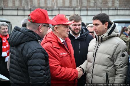 КПРФ - фронту. 20 апреля отправлен 152-й гуманитарный конвой КПРФ