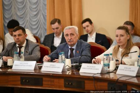 Состоялся круглый стол по вопросам льготного лекарственного обеспечения