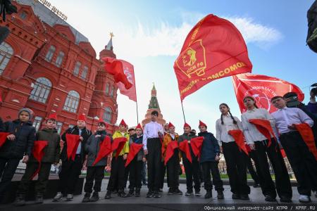 Г.А. Зюганов: Ленин открыл новый мир, где правил труд, а не капитал