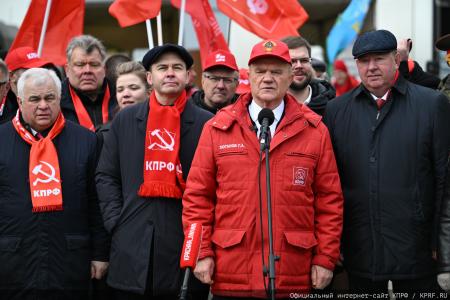 КПРФ - фронту. 20 апреля отправлен 152-й гуманитарный конвой КПРФ