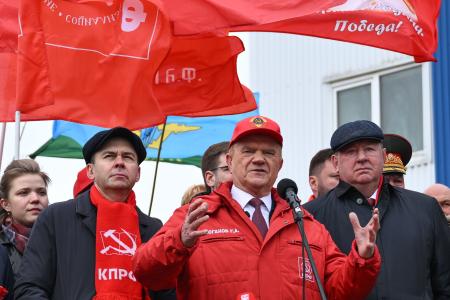 КПРФ - фронту. 20 апреля отправлен 152-й гуманитарный конвой КПРФ