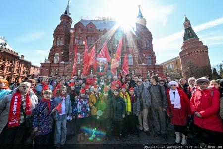 Г.А. Зюганов: Ленин открыл новый мир, где правил труд, а не капитал