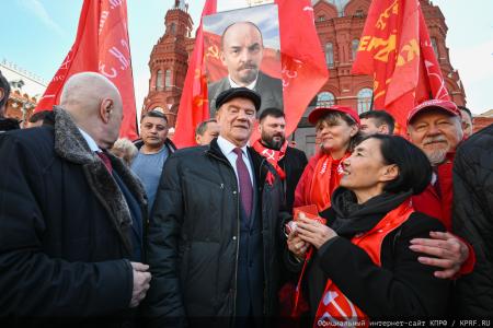 Г.А. Зюганов: Ленин открыл новый мир, где правил труд, а не капитал