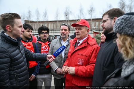 КПРФ - фронту. 20 апреля отправлен 152-й гуманитарный конвой КПРФ