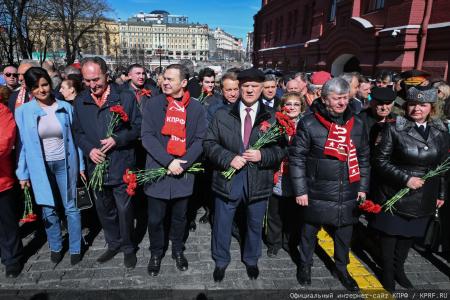 Г.А. Зюганов: Ленин открыл новый мир, где правил труд, а не капитал