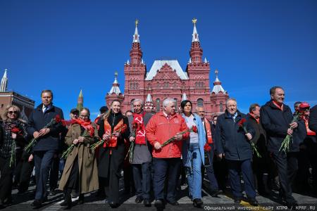 Г.А. Зюганов: Ленин открыл новый мир, где правил труд, а не капитал