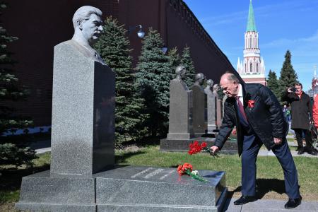 Г.А. Зюганов: Ленин открыл новый мир, где правил труд, а не капитал