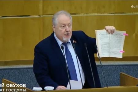 Сергей Обухов отчитался об итогах депутатской работы в марте: парламентская борьба, защита прав граждан и работа «на земле»