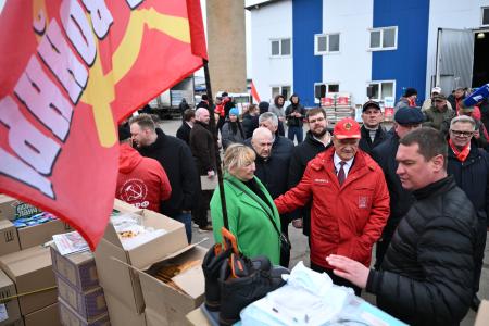 КПРФ - фронту. 20 апреля отправлен 152-й гуманитарный конвой КПРФ