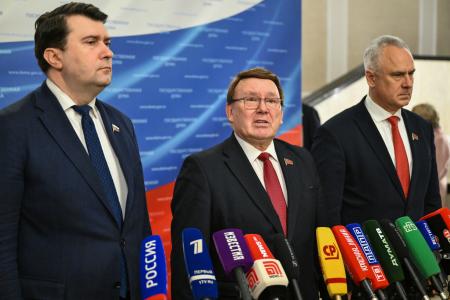 Н.Н. Иванов, О.А. Лебедев и Е.И. Бессонов выступили перед журналистами в Госдуме