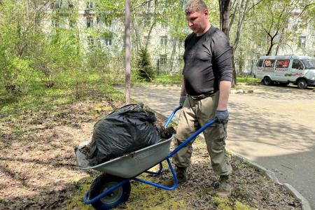 Подмосковные коммунисты провели Ленинский субботник на территории обкома