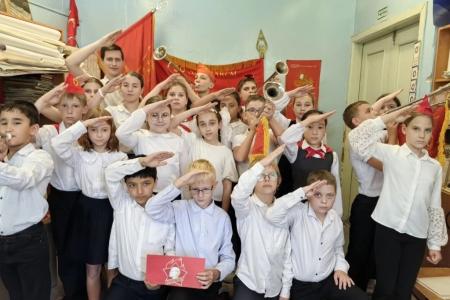 Подмосковные коммунисты: С Московской области началось восстановление Пионерии в 90-е годы!
