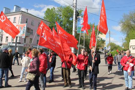 В Иванове коммунисты и сторонники КПРФ приняли участие в праздновании Дня Победы
