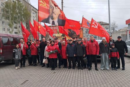 КПРФ требует уважения к человеку труда! Тамбовские коммунисты отметили Первомай