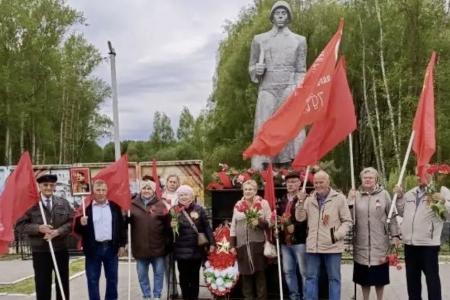 Тульские коммунисты провели мероприятия в честь Великой Победы
