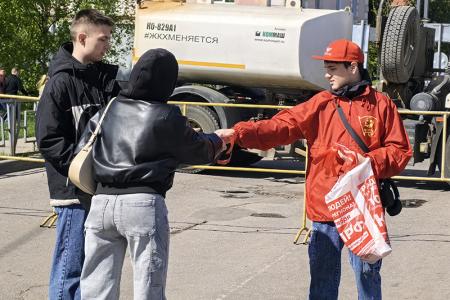 В Иванове коммунисты и сторонники КПРФ приняли участие в праздновании Дня Победы