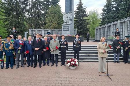 Руководитель фракции КПРФ в Мособлдуме Александр Наумов принял участие в мероприятиях ко Дню Победы в г.о. Домодедово