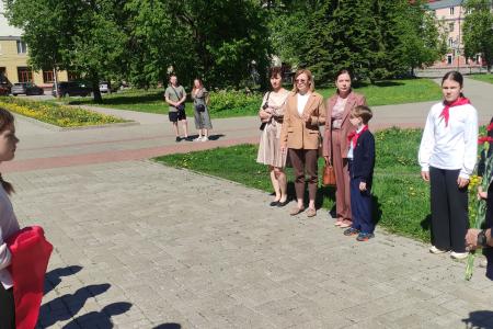 Юные новгородцы пополнили ряды ленинской пионерии