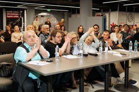 Поэтический батл в Екатеринбурге: слово поэта — наше воскресение