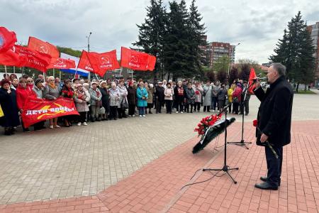 «Правда о войне — за нами!»: коммунисты Калининграда провели митинг в честь 81-й годовщины Великой Победы