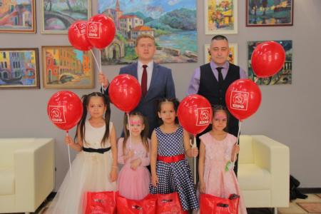 Челябинск. Праздник для детей в кинотеатре "Знамя"